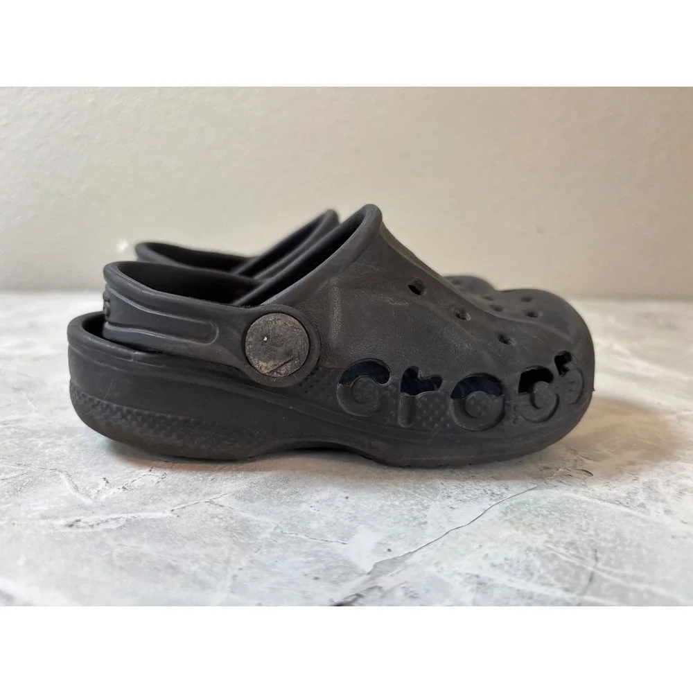 Crocs‎ Baya Clogs Kids Size C8 Black Slip On Water Shoes Sandals 10190